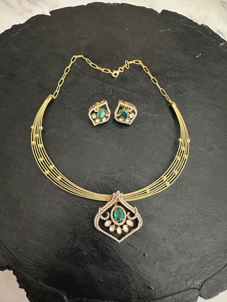 Victorian pendant set Victorian pendant set