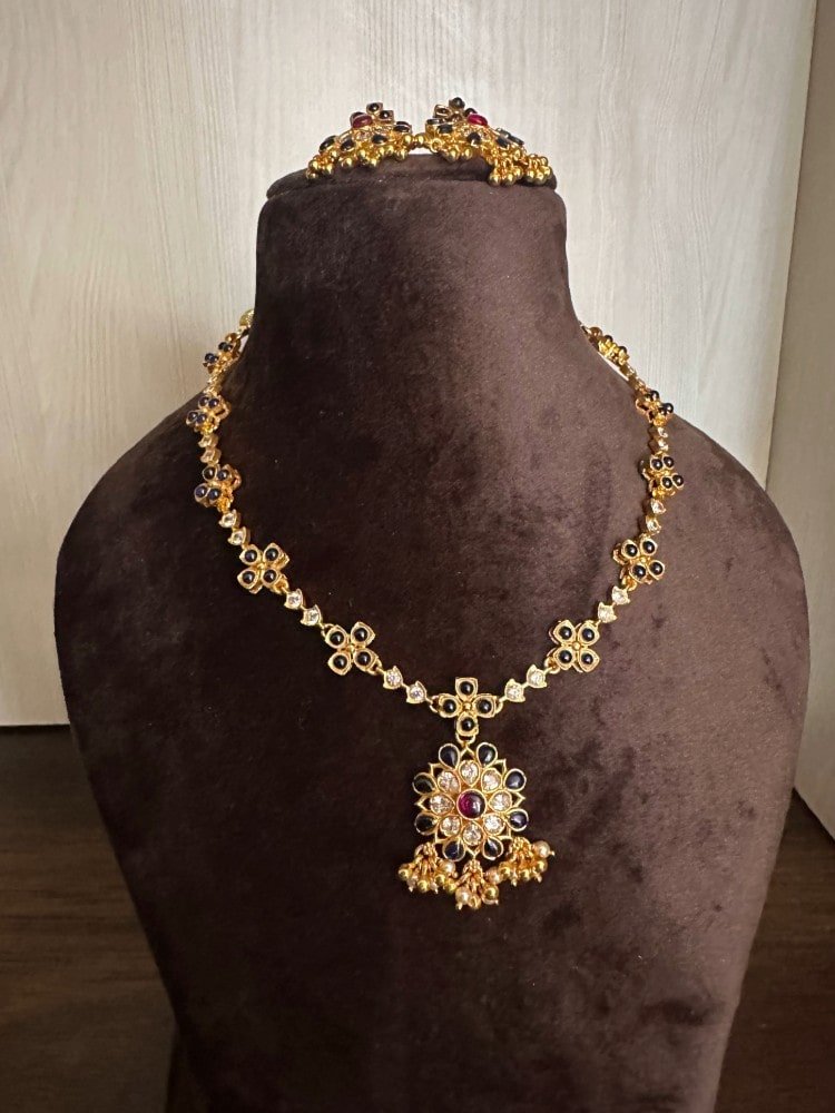 Blue Sapphire CZ Flower Necklace Set Blue Sapphire CZ Flower Necklace Set