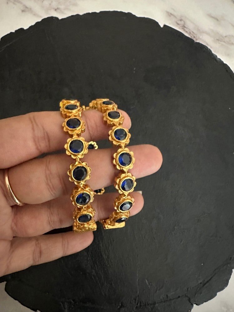 Blue sapphire Flower Design Bangle Blue sapphire Flower Design Bangle