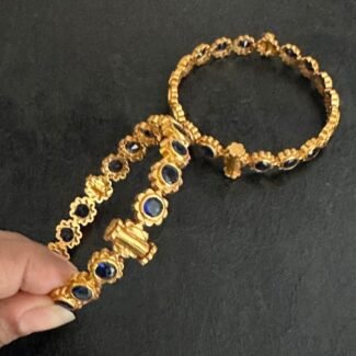 Blue sapphire Flower Design Bangle