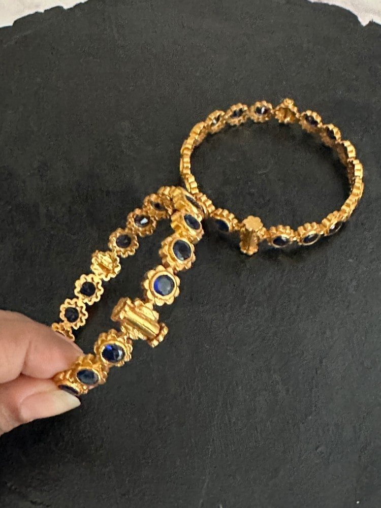 Blue sapphire Flower Design Bangle Blue sapphire Flower Design Bangle