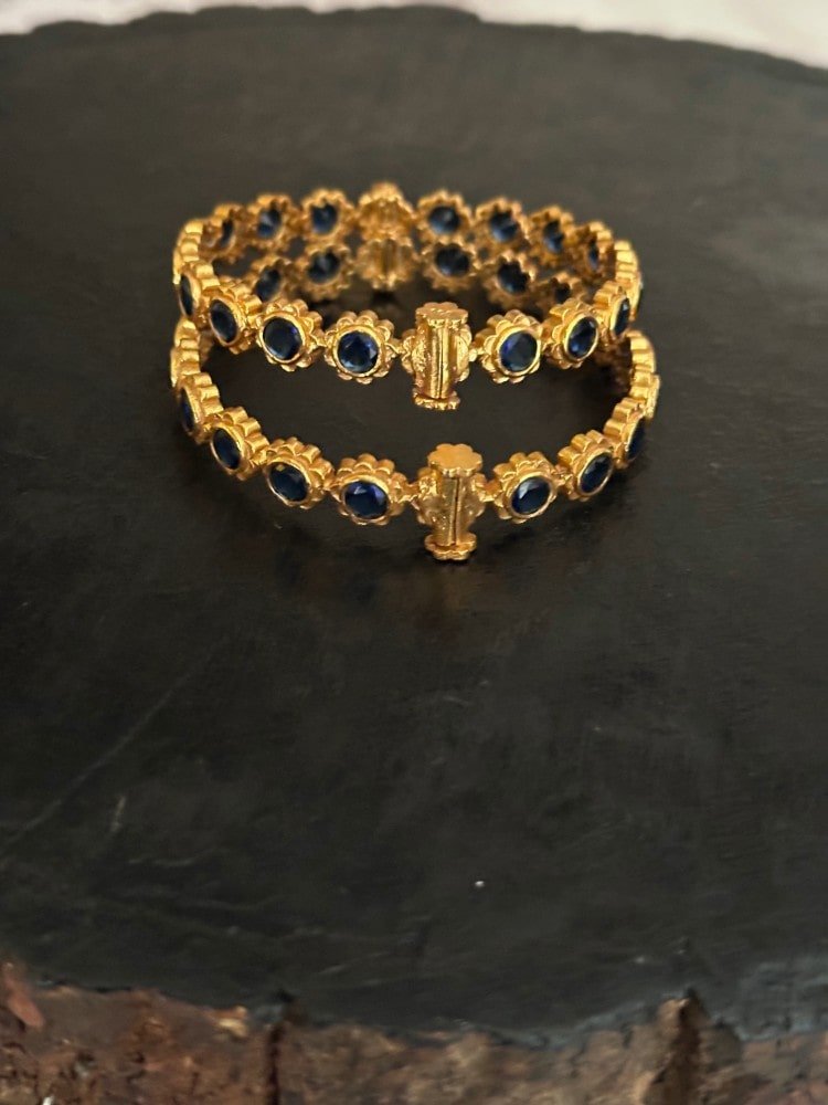 Blue sapphire Flower Design Bangle Blue sapphire Flower Design Bangle