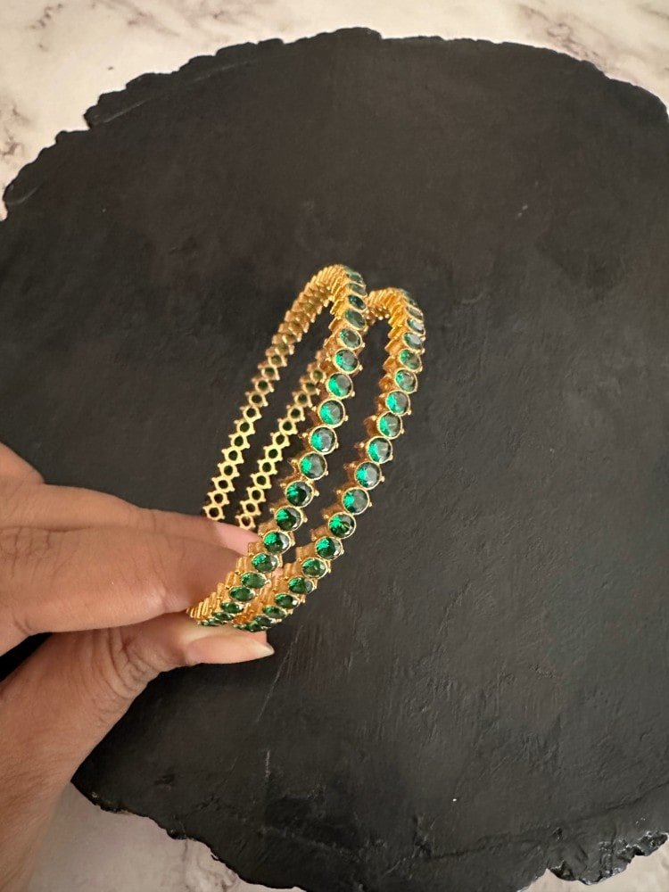 Simple Emerald Bangle Simple Emerald Bangle