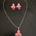 Minimalist Gardenia Pink Flower Pendant set