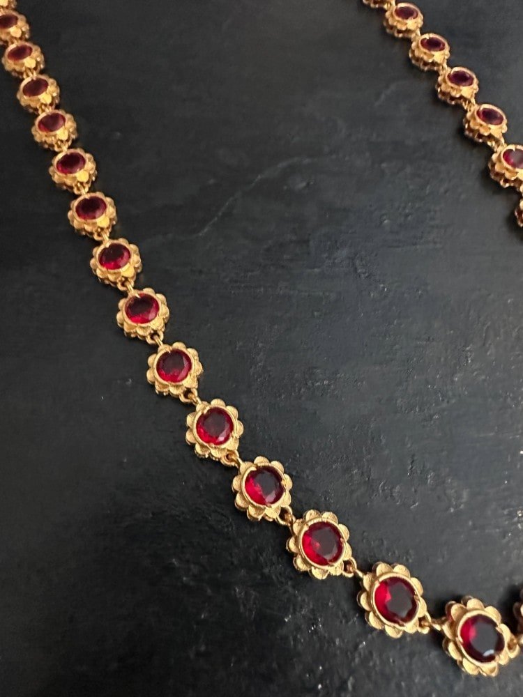 Swan Red Stone Necklace Set Swan Red Stone Necklace Set