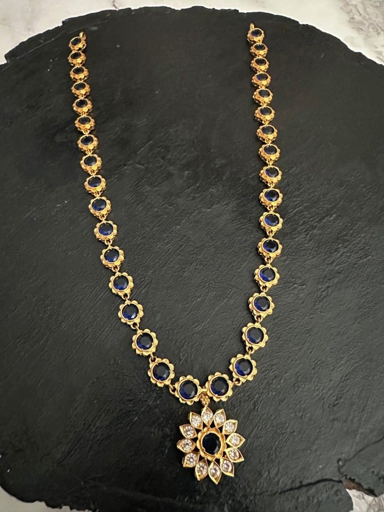 Blue Stone CZ Flower Pendant Necklace Blue Stone CZ Flower Pendant Necklace