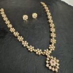 Simple Flower Diamond Replica Set