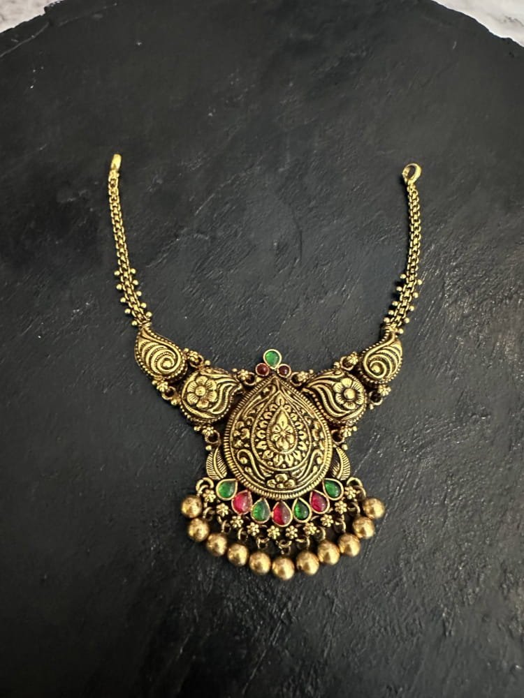 Flower Carvings Simple Necklace Flower Carvings Simple Necklace