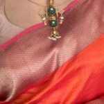 Kolhapuri emerald pendant Hasli necklace