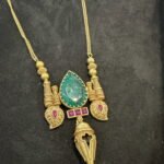 Kolapuri pendant in long chain- Shobana
