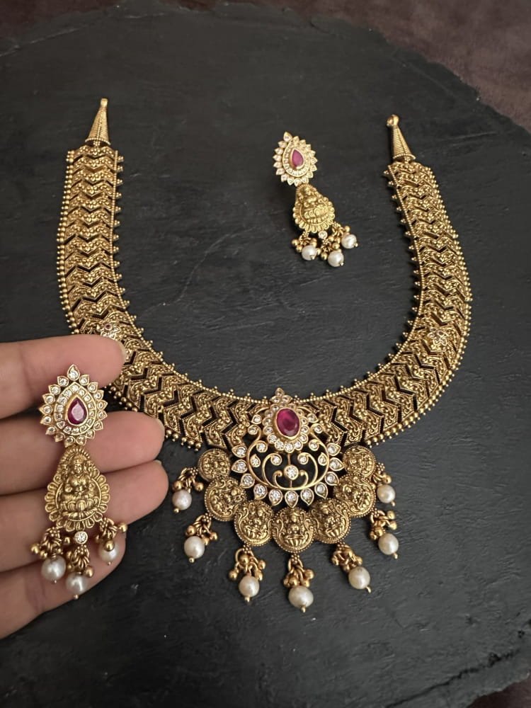 Zig Zag Lakshmi Necklace Set Zig Zag Lakshmi Necklace Set
