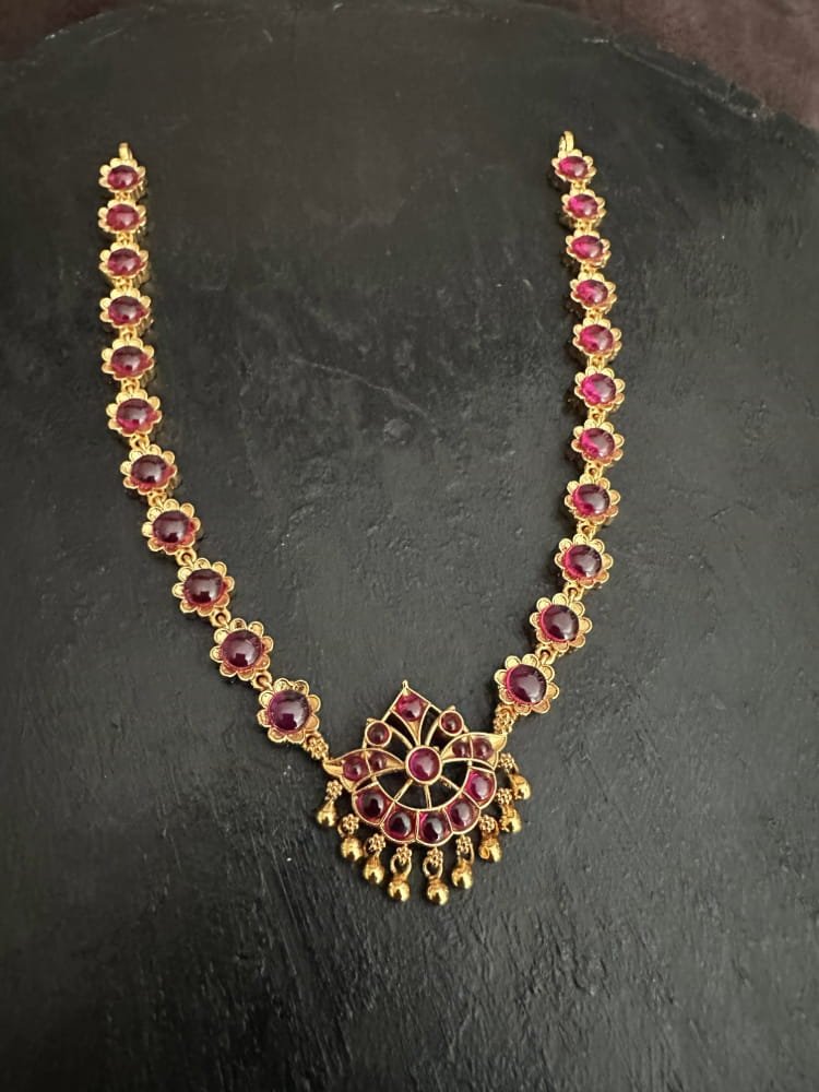 Ruby Kemp Flower Necklace Ruby Kemp Flower Necklace