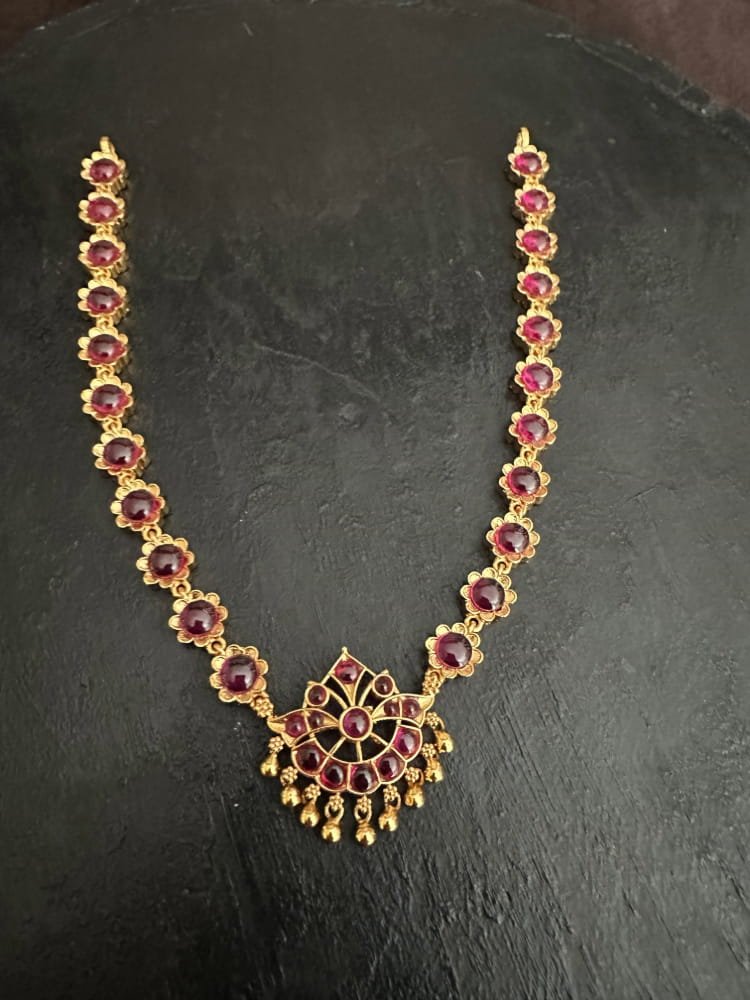 Ruby Kemp Flower Necklace Ruby Kemp Flower Necklace