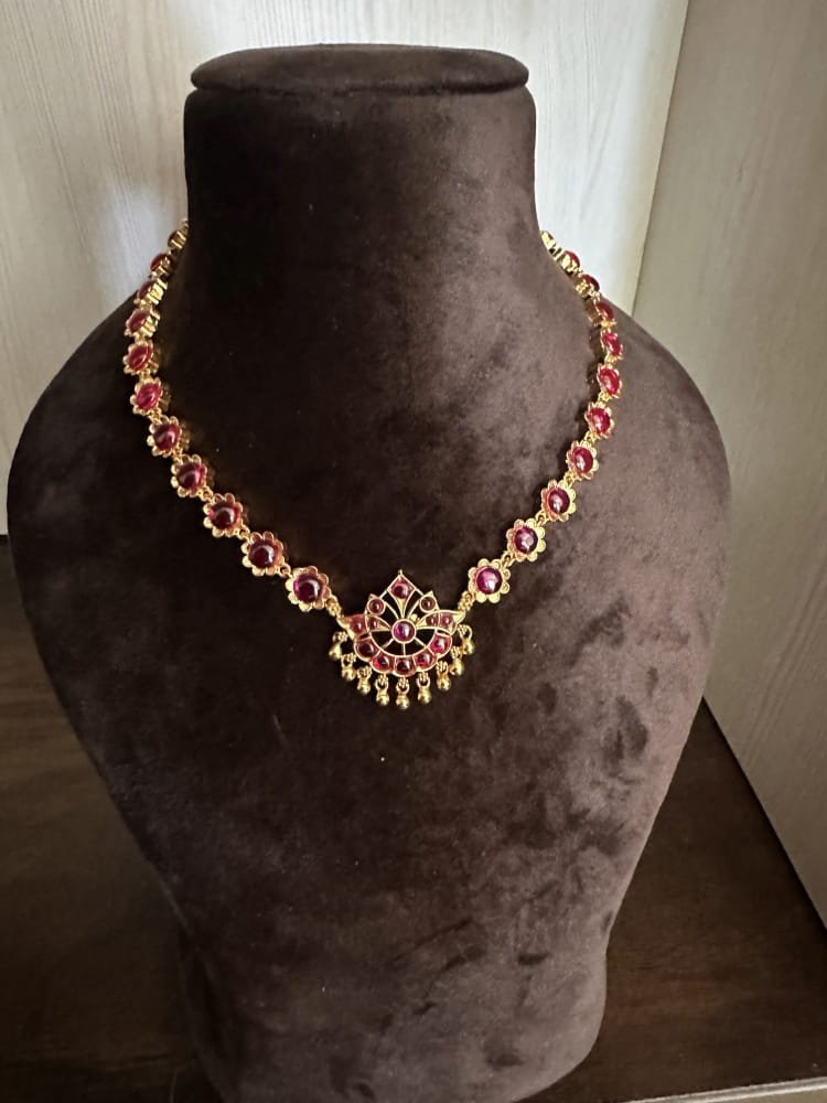 Ruby Kemp Flower Necklace Ruby Kemp Flower Necklace