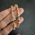 Single Stone Closed Bangle